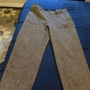 Democracy Women's Textured Gray Cropped Pants